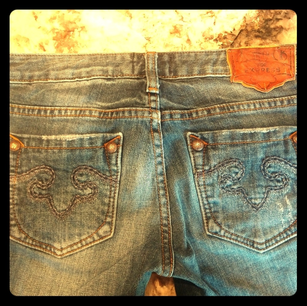 REROCK distressed jeans